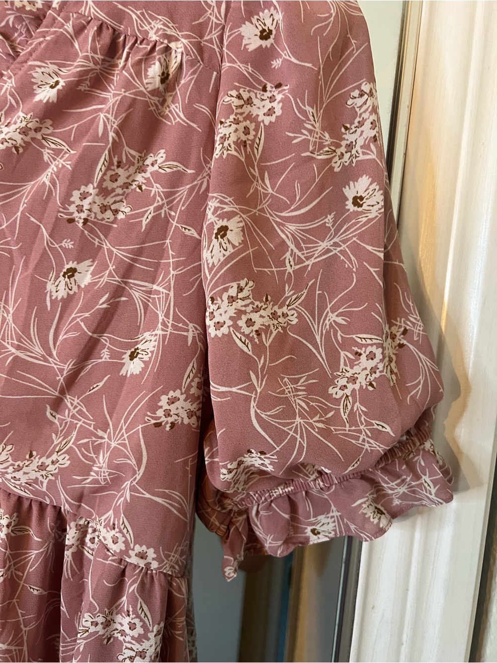 đź’•NWOT Polagramđź’• Dusty Rose Floral Ruffle-Trim Midi Dress - Picture 8 of 8
